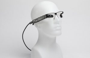 Get Toshiba’s DynaEdge AR Smart Glasses Powered by Windows 10